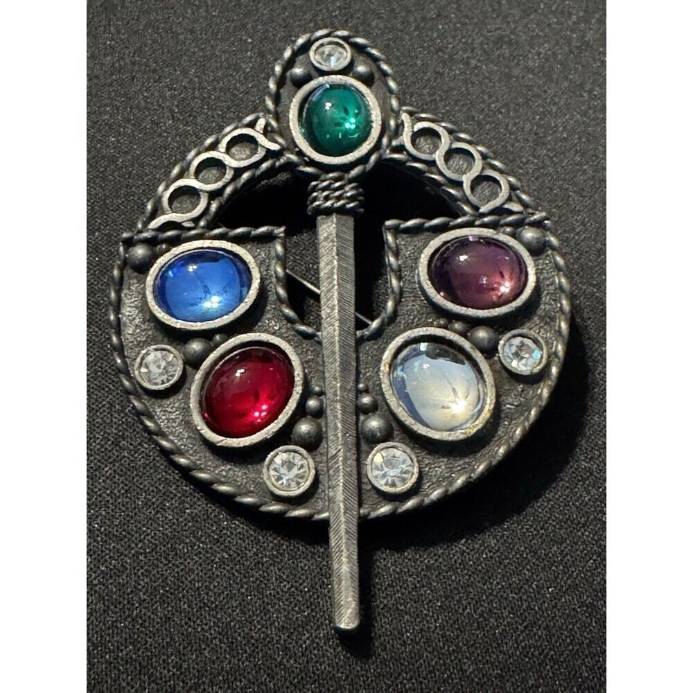 Andrew Cabochon Celtic Ardagn Glass/Crystal Brooch